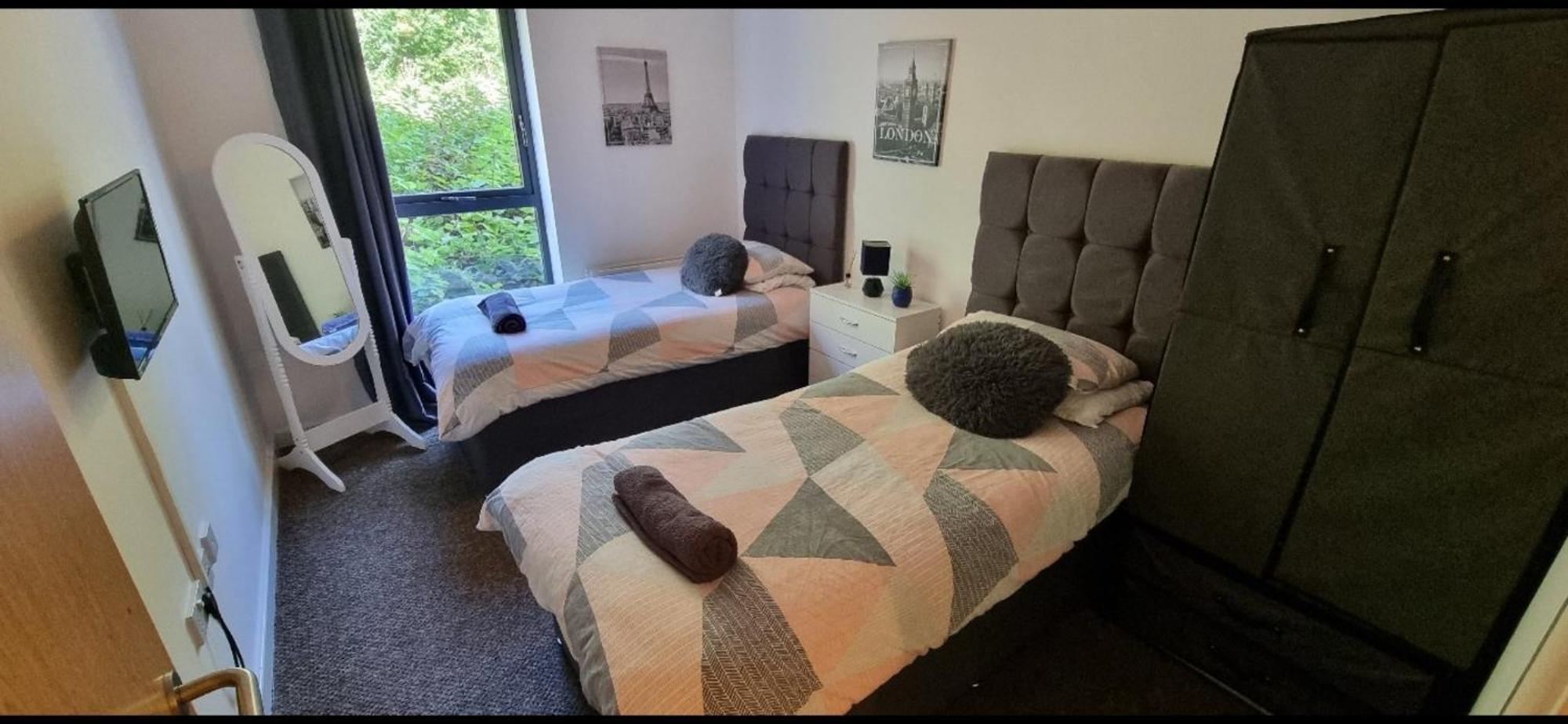 Brentwood Town Retreat - Large 2 Bedroom Apartment Экстерьер фото