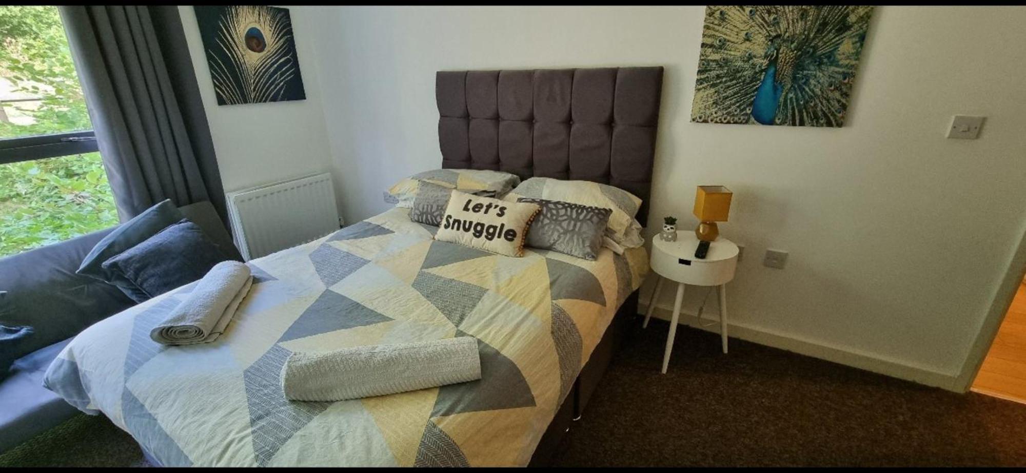 Brentwood Town Retreat - Large 2 Bedroom Apartment Экстерьер фото